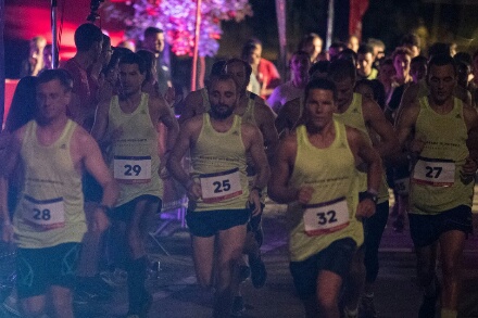Vrhunski trkači trčali u ponoć za Maturante Maratonce